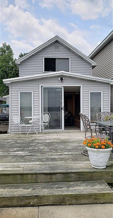 1st image of 323 E Terrace Ave