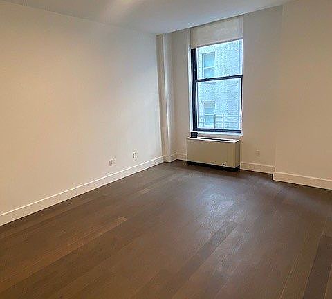 5th image of 25 Broad St APT 17J