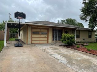 1006 Wright Blvd, Baytown, TX 77520