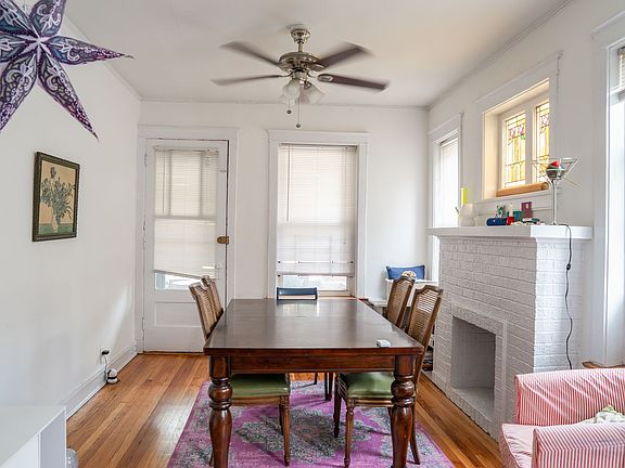 4th image of 3657 N Bosworth Ave #1