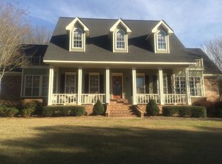 194 Timber Creek Dr, Columbus, MS 39702