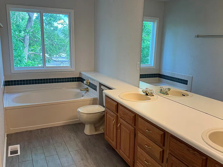 1408 Orchid Ct — Photo 11
