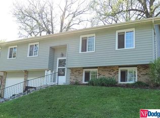 12916 Forestdale Dr, Bellevue, NE 68123