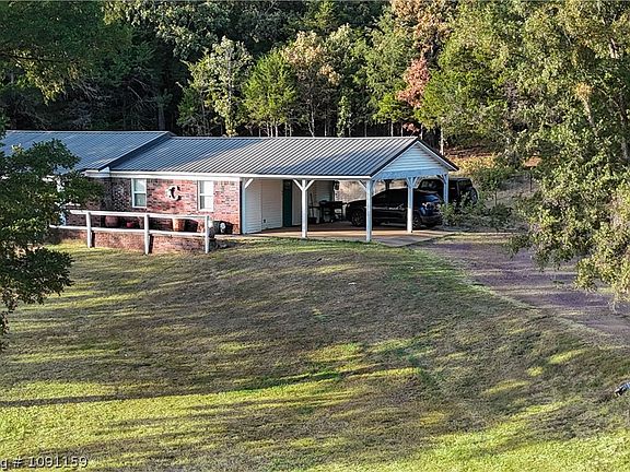 3rd image of 109 Brandon Ln