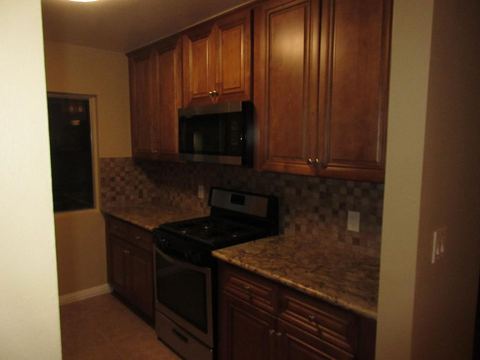 1st image of 500 E Providencia Ave APT V