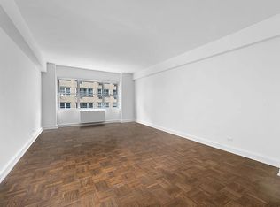 136 E 55th St APT 5M, New York, NY 10022