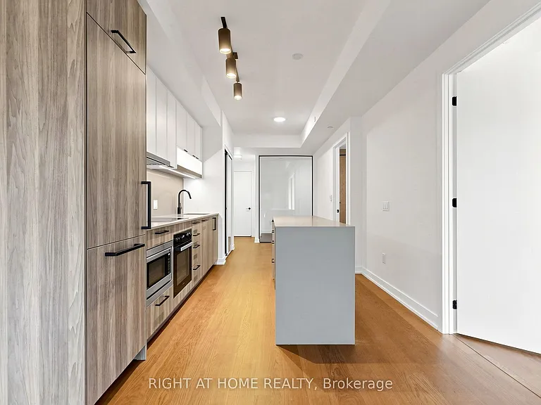 91 Montclair Ave #521 — Photo 12