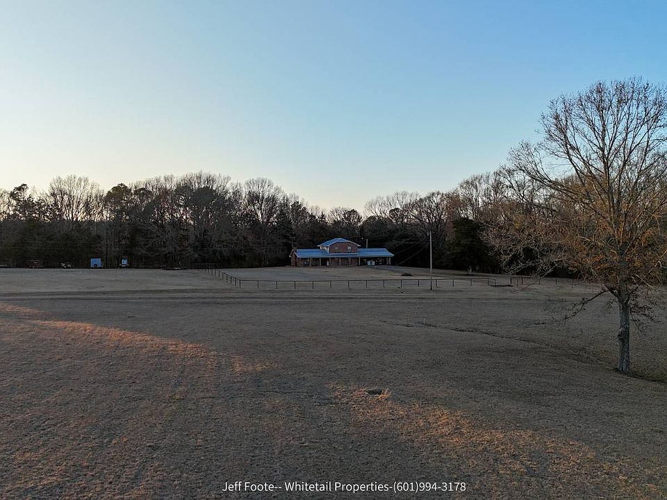 1st image of 1885 Carsley Rd