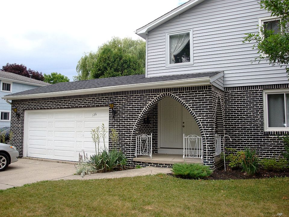 1st image of 126 Ayrault Dr