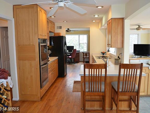 3rd image of 11903 Paradise Ln