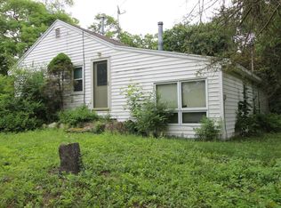 7831 Greendale Ave, Burlington, WI 53105