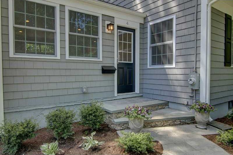 2nd image of 4 Rustwood Dr
