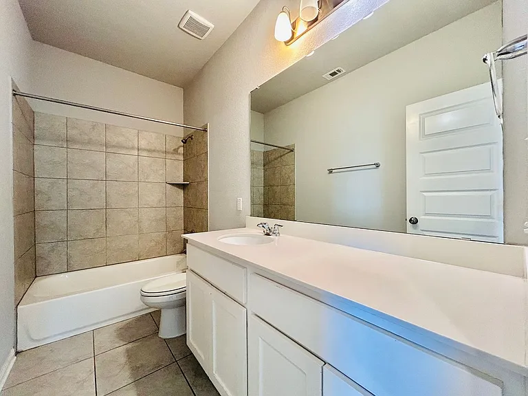 1156 Capra Ln — Photo 6