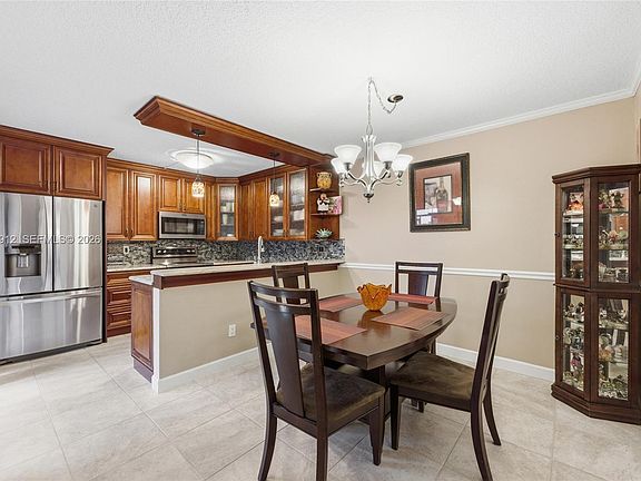 5th image of 1172 SW 118th Ter
