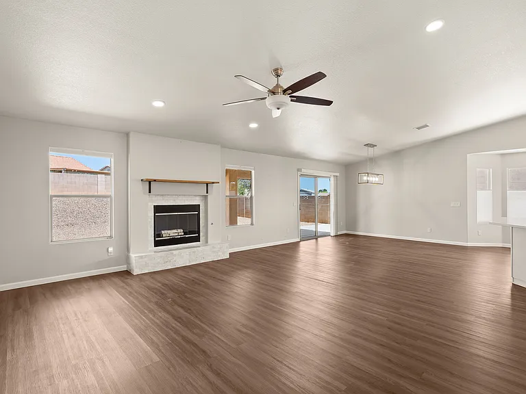 2729 Cartegena Dr — Photo 12