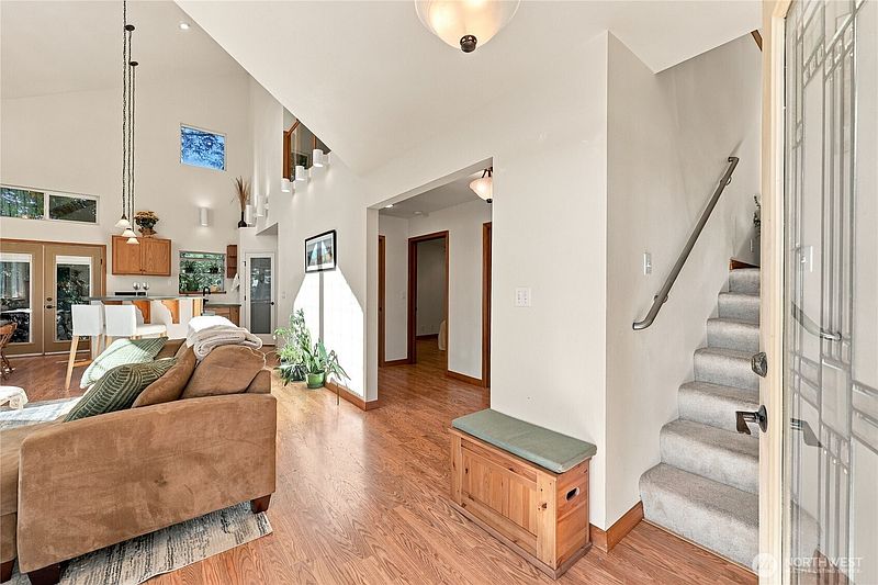 5th image of 1201 Thorndyke Road