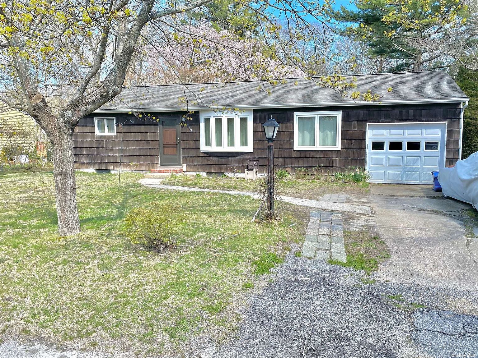 139 Spinney Road, East Quogue, NY 11942 Zillow
