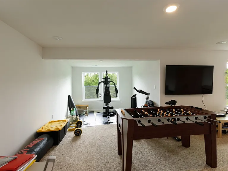 109 Mesa Dr — Photo 25
