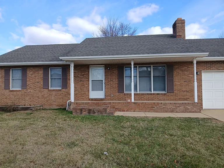 115 Minquadale Blvd — Photo 2