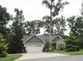 228 Riverbank Ct, Seneca, SC 29678