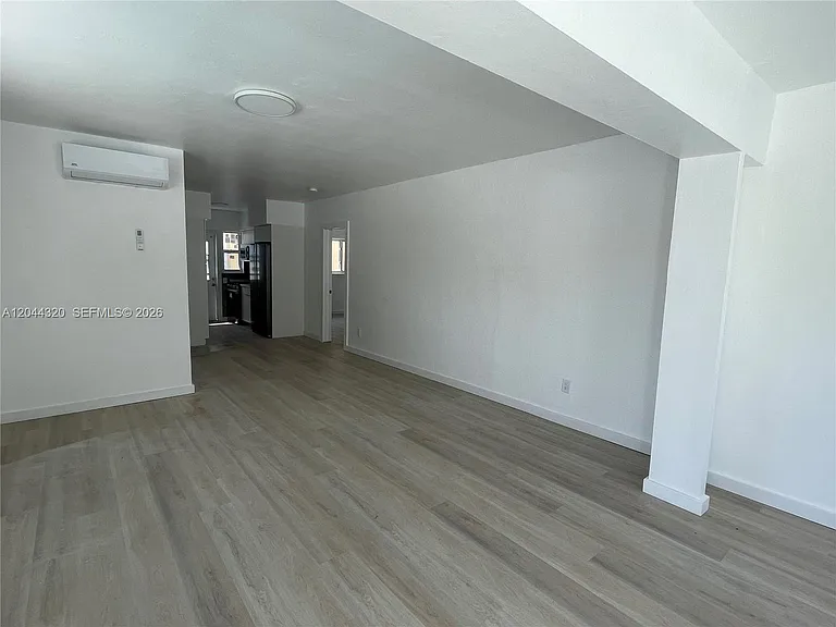 2120 Biarritz Dr #1 — Photo 5