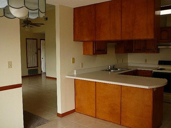 5th image of 6520 Imperial Dr