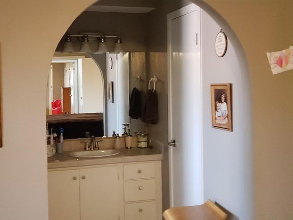5th image of 6116 Denis Ln