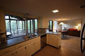 3rd image of 3004 Lakeside Dr