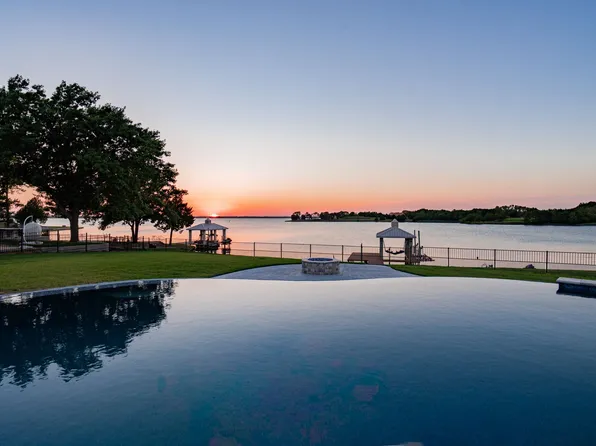 303 Drew Ln, Heath, TX 75032