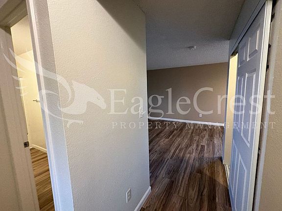 5th image of 1816 Evergreen St #1820EVER