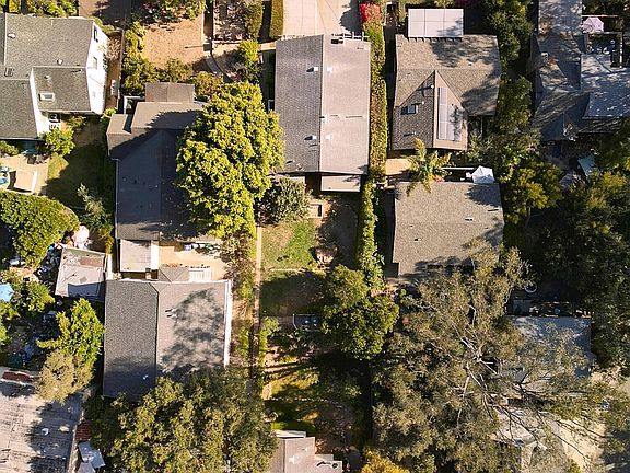 4th image of 1830 Loma St