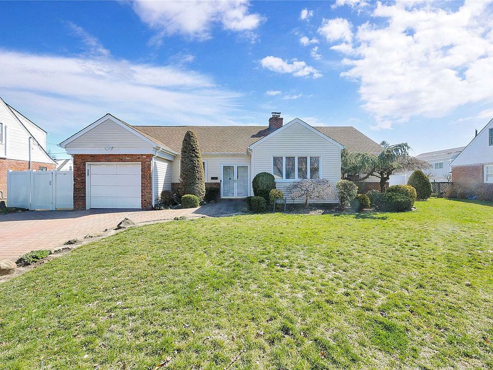 1633 Beech Street, Wantagh, NY 11793 Zillow