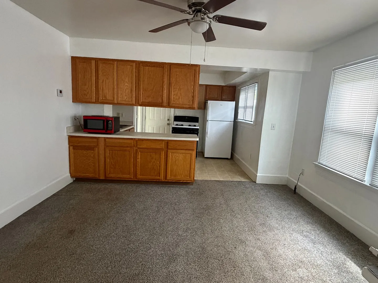 Large Two Bedroom home on Quiet Dayton Street — Photo 3