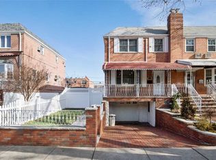 6037 72nd St, Maspeth, NY 11378