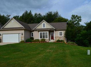 21137 Diamond Harbor Ct, Cassopolis, MI 49031