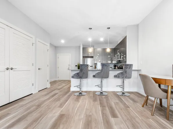 271 Sip Avenue image 17 of 19