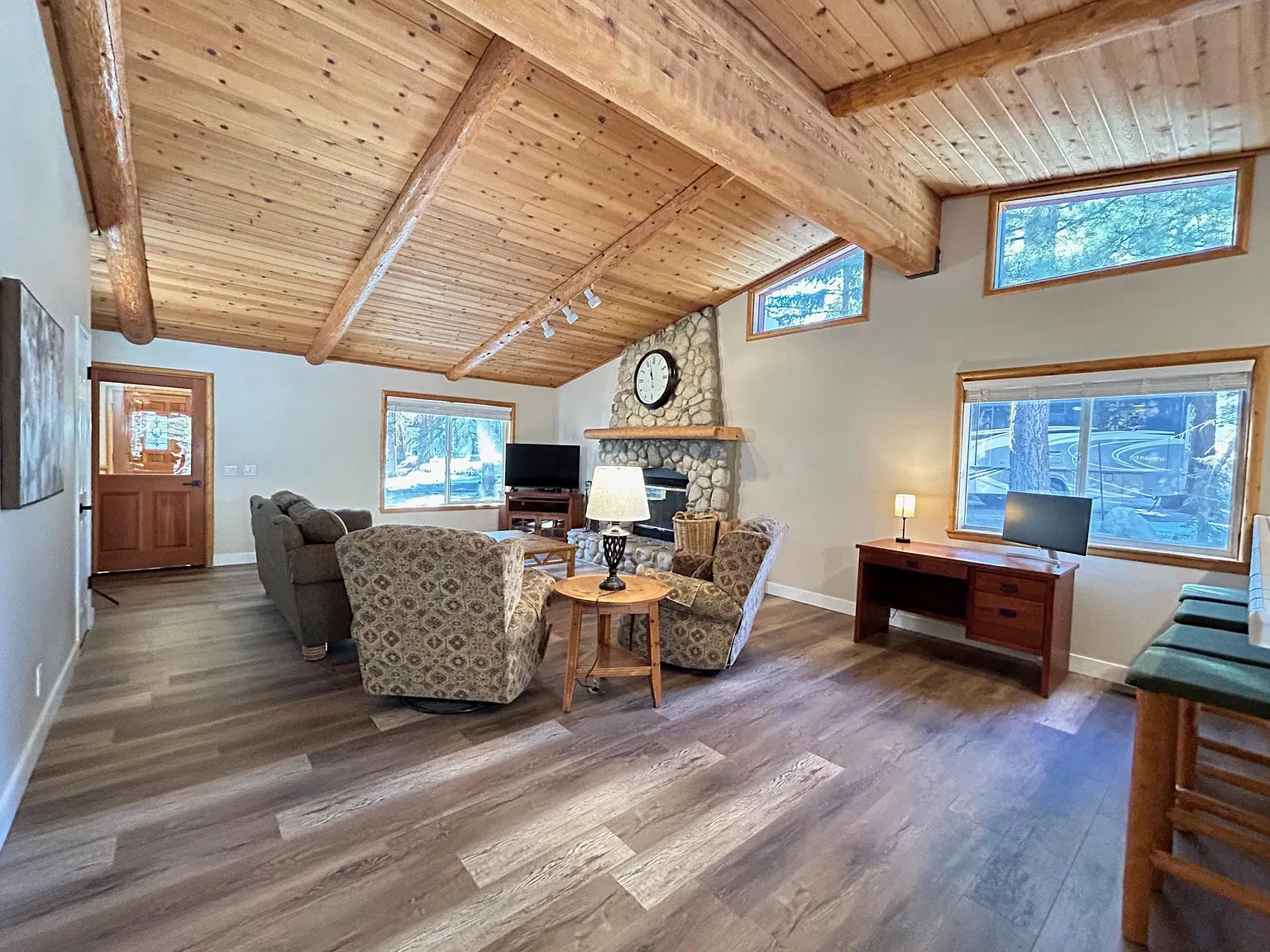 112 Trails End Rd — Photo 4