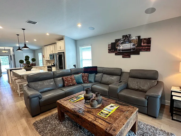 13414 Holsinger Blvd — Photo 9