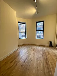 Rented by MOTION New York