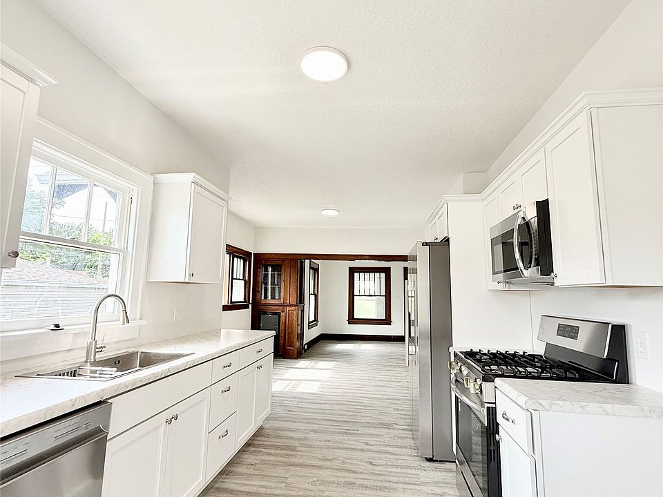 1st image of 617 E Watrous Ave