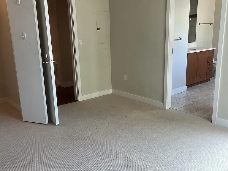 1199 Pacific Hwy #307 — Photo 17
