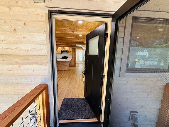 3rd image of 644 Zuni St