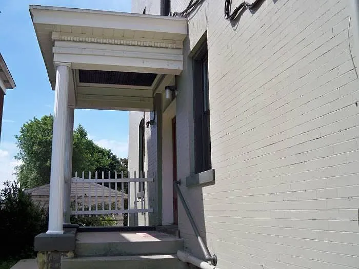 5110 Friendship Ave APT 5 photo 1