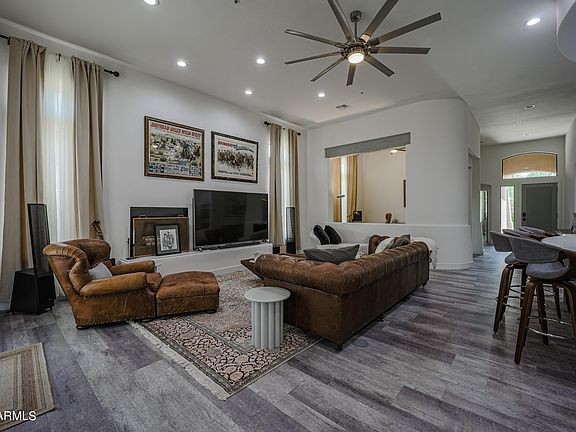 3rd image of 8136 E Beardsley Rd