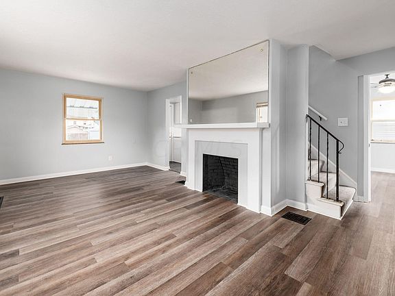 3rd image of 533 Nashoba Ave