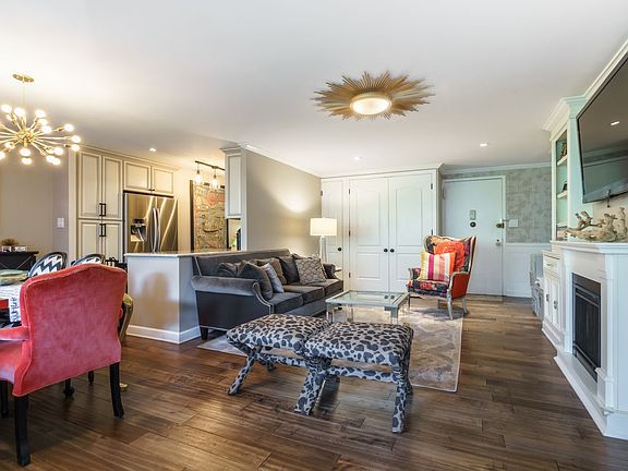 3rd image of 80 Gold St APT 6A