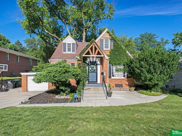 3322 N 48th St, Omaha, NE 68104