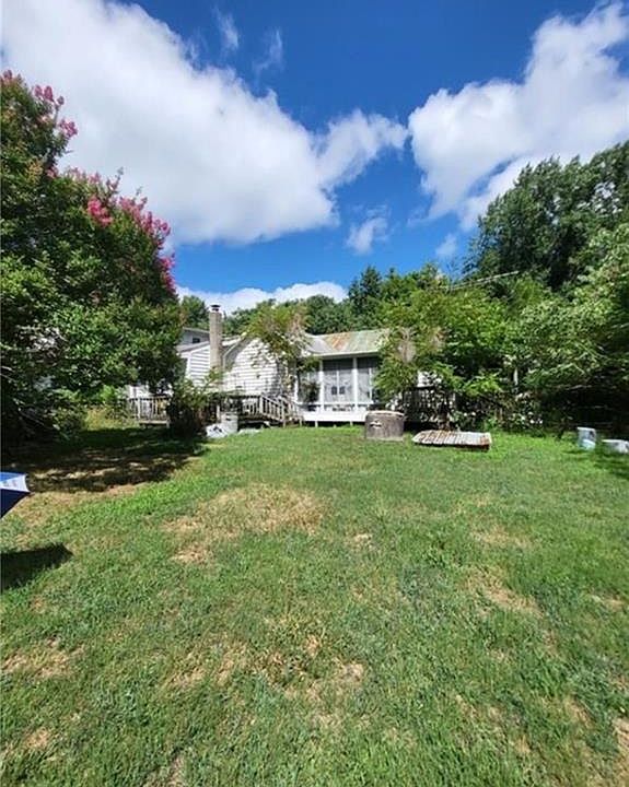 2nd image of 4523 Stormont Rd