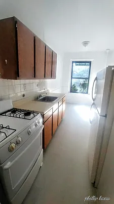 Rented by Keller Williams NYC | media 7