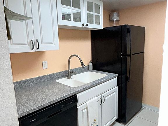 5th image of 2810 Ocean Shore Blvd APT 2